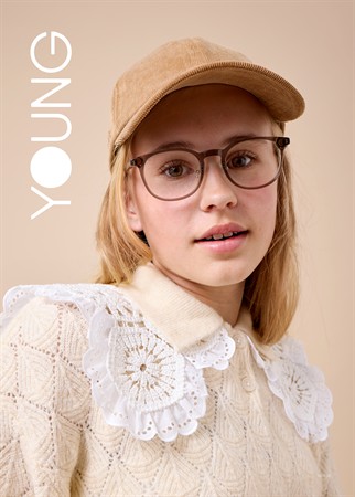 Young Poster 01 Young 1222 c22 50*70 (Gatupratare)